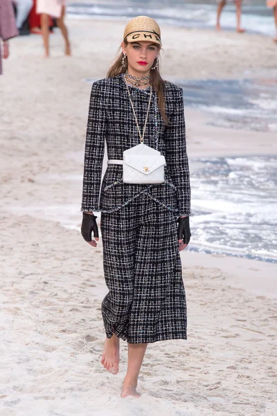 Look 7